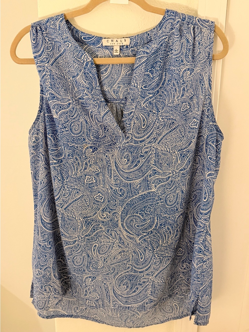 Chaus Blue and White Paisley Sleeveless V-Neck Camisole